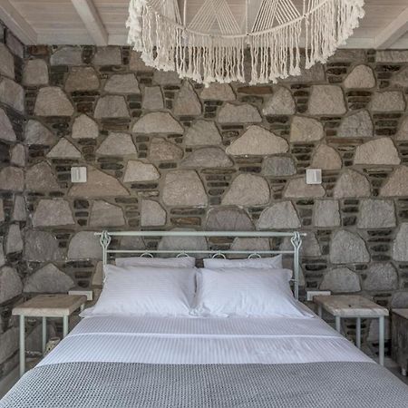 Hilltop Suites Milos Mytakas Bagian luar foto