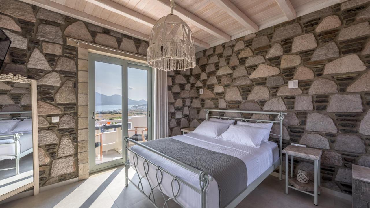 Hilltop Suites Milos Mytakas Bagian luar foto