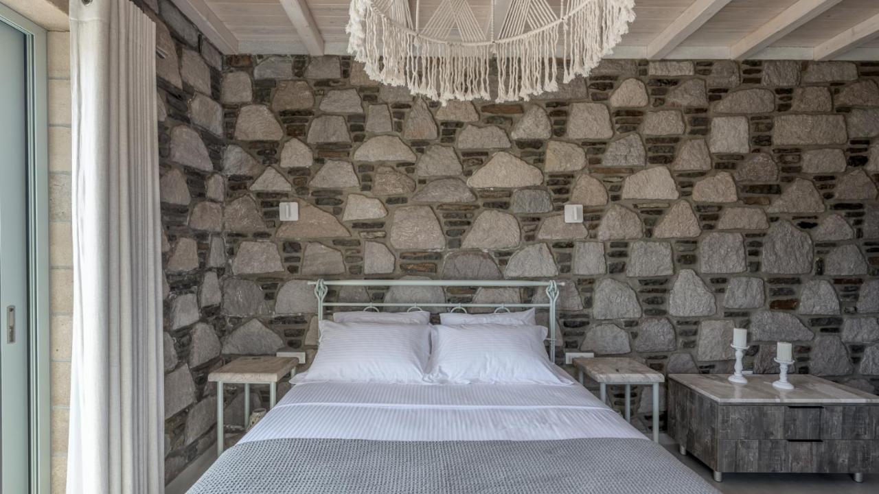 Hilltop Suites Milos Mytakas Bagian luar foto
