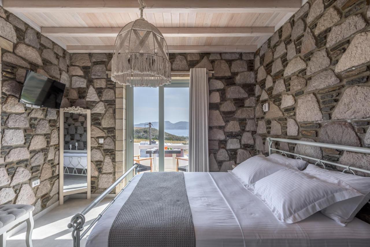 Hilltop Suites Milos Mytakas Bagian luar foto