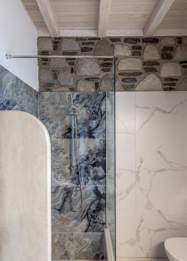 Hilltop Suites Milos Mytakas Bagian luar foto
