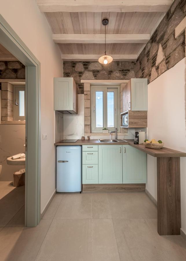 Hilltop Suites Milos Mytakas Bagian luar foto