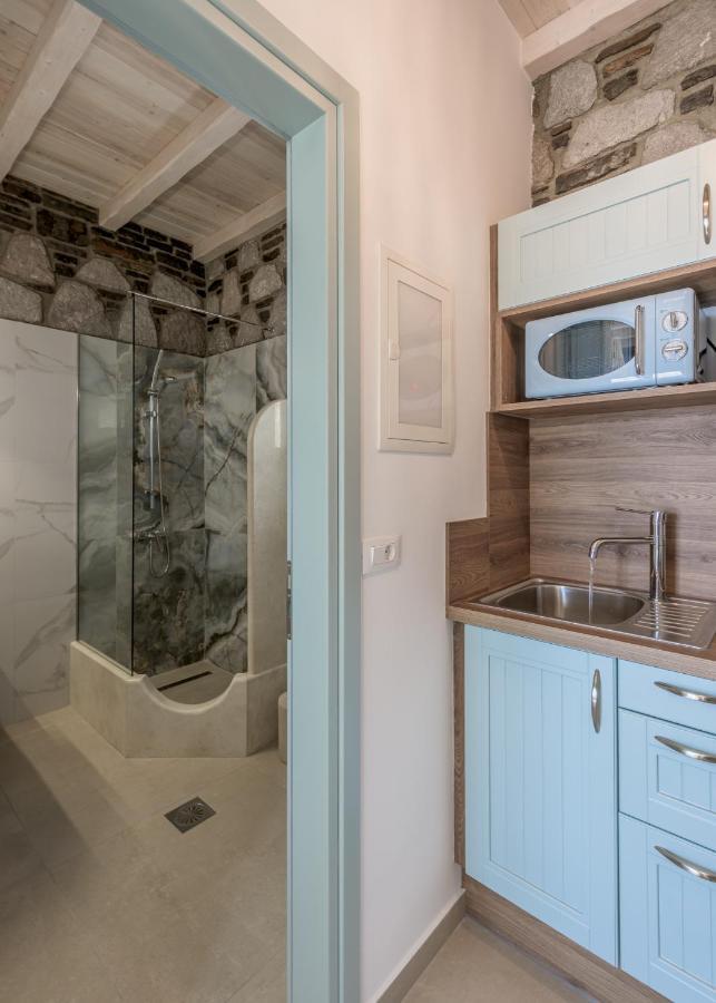 Hilltop Suites Milos Mytakas Bagian luar foto