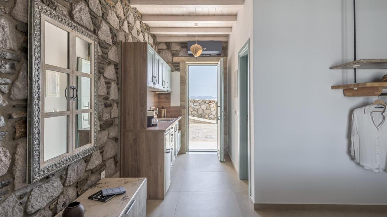 Hilltop Suites Milos Mytakas Bagian luar foto